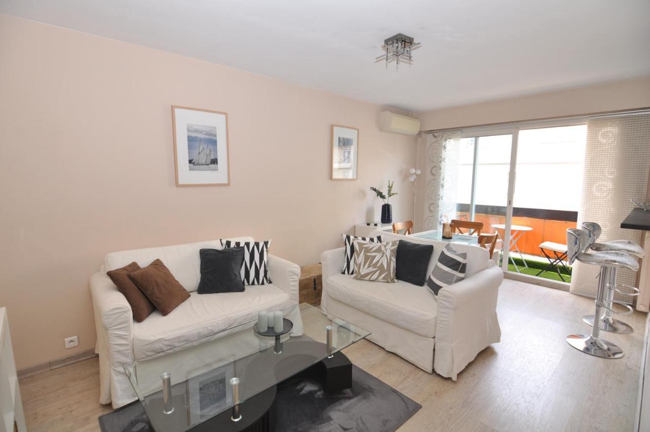 Cosy One-Bedroom Apartment -Stayinantibes- Le Cosy Buitenkant foto