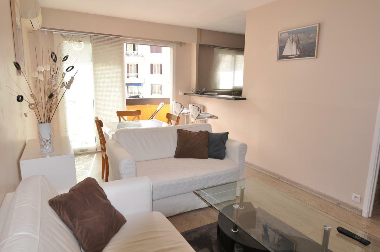 Cosy One-Bedroom Apartment -Stayinantibes- Le Cosy Buitenkant foto