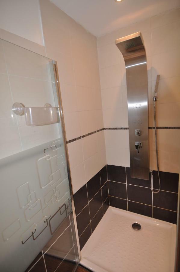 Cosy One-Bedroom Apartment -Stayinantibes- Le Cosy Buitenkant foto