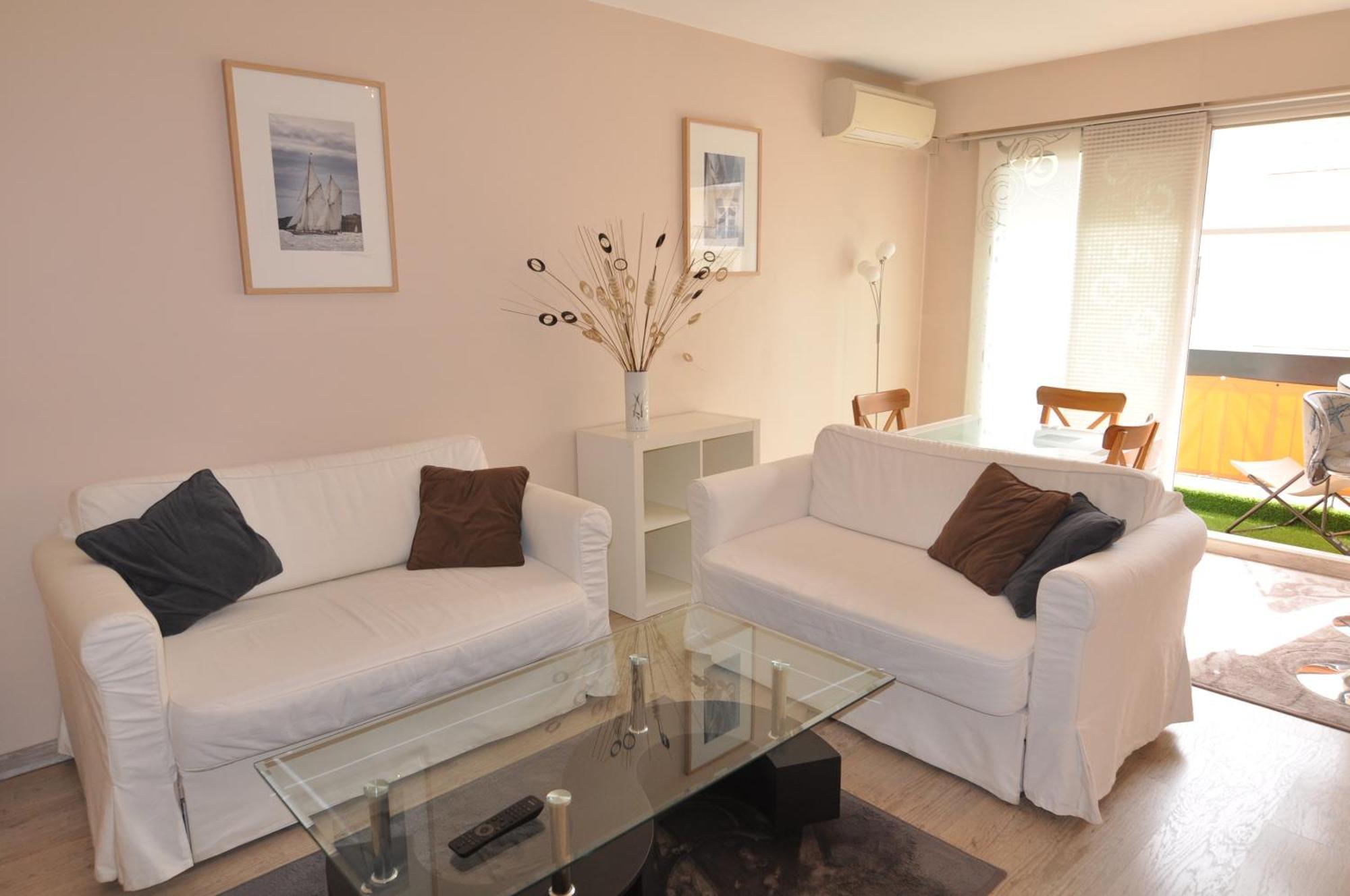 Cosy One-Bedroom Apartment -Stayinantibes- Le Cosy Buitenkant foto