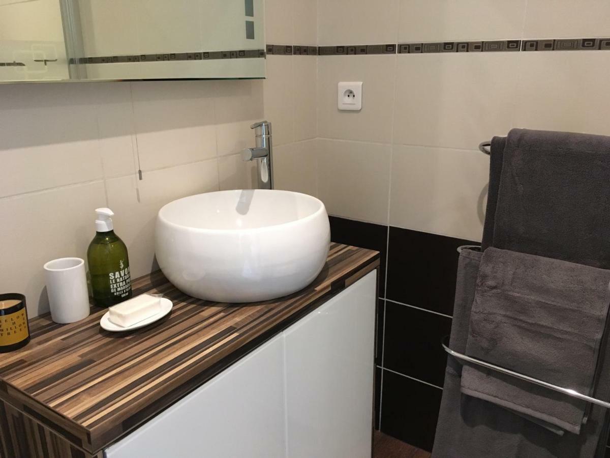 Cosy One-Bedroom Apartment -Stayinantibes- Le Cosy Buitenkant foto